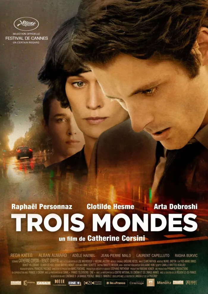 Trois mondes (2012) poster