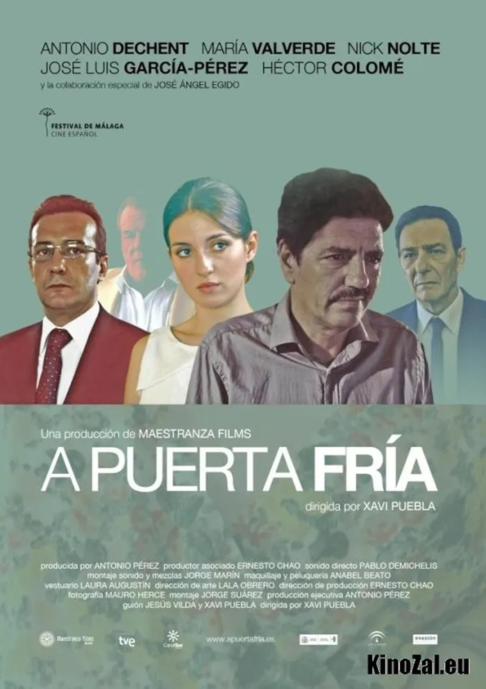 A puerta fría (2012) poster