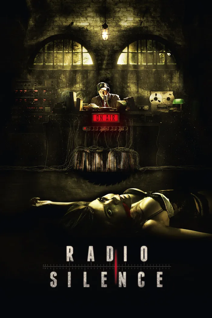 В эфире (2012) poster